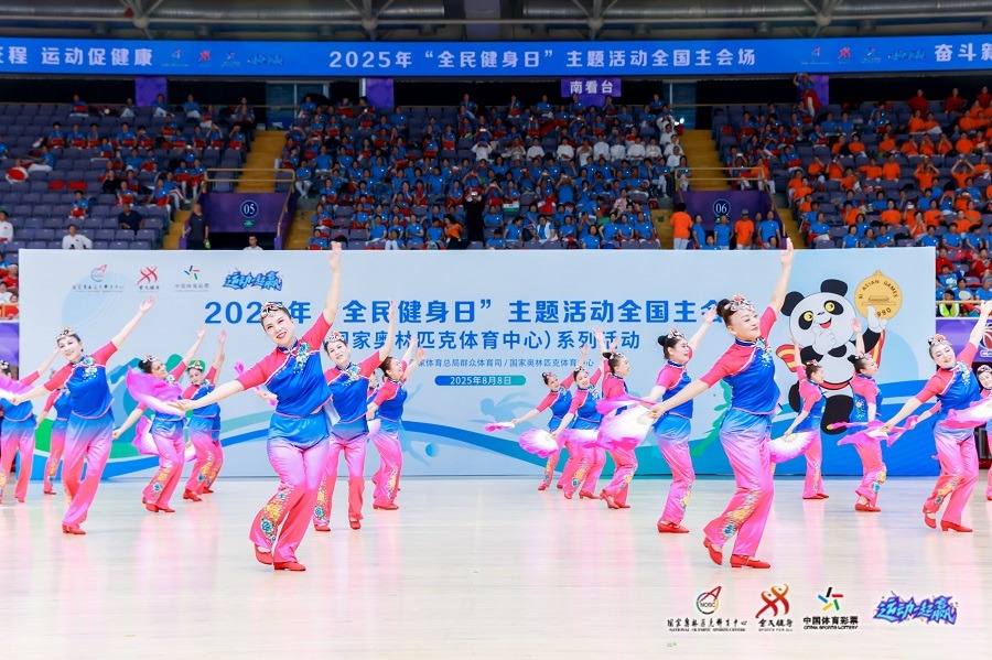 鸿蒙黑科技赋能篮球电竞！华为游戏中心携《NBA 巅峰对决》引爆 ChinaJoy 2025
